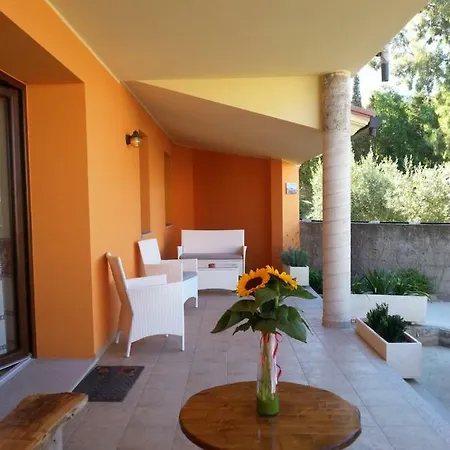 Bed & Breakfast Naracauli