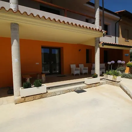 Bed & Breakfast Naracauli