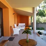 فندق مبيت وإفطار Naracauli